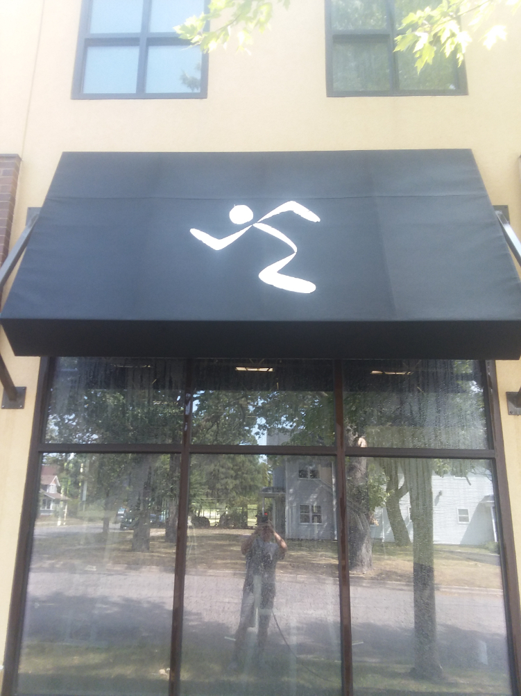 Commercial pressure washing sauk